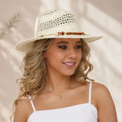 Krumlovanka dámský letní slaměný klobouk Fedora zdobený klobouk P-12317E krémový