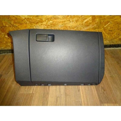 kastlík spolujezdce VW Polo VI 2G0 2G1857101A 2G1857097G 82V