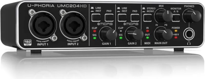 BEHRINGER UMC204HD