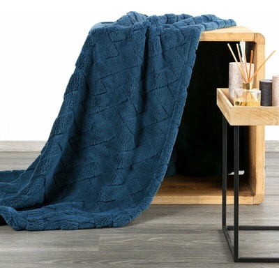 Takoy Fleecová deka 200×220 cm tmavě modrá, zdobená reliéfním vzorem CARO Design 91-HF-476072 | 200 x 220 cm