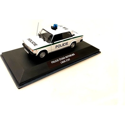FOX18 Lada VAZ 2107 FA 12 Polícia Českej republiky 1:43