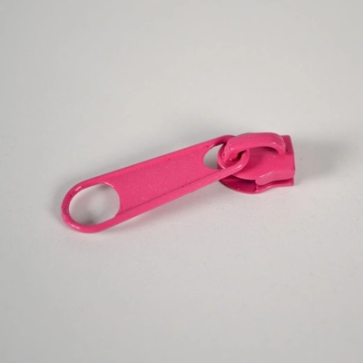 Takoy Kovový bežec TKY k zipsu s tiahlom #3 mm fuchsia