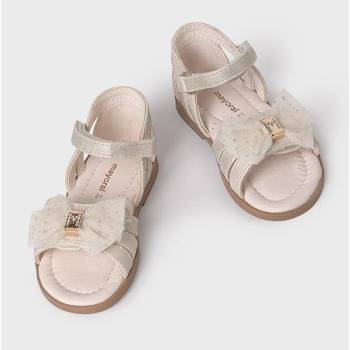 Mayoral Сандали за бебе момиче в перлен цвят с нежна панделка със сребристи детайли Майорал