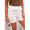 dámske šortky Leoa s mašľou a volánikmi biela