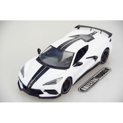 Maisto 2020 Chevrolet Corvette Stingray Coupe bílá 1:18