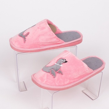 Домашни пухкави пантофи в розово и сиво с тюленче