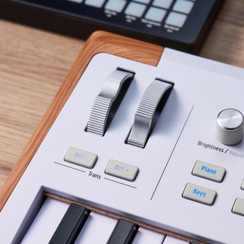 Image 1 of Arturia AstroLab 37