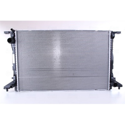 Chladič motora NISSENS 606578