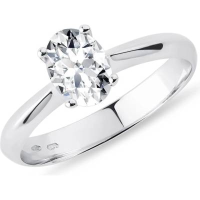 Klenota Zásnubní prsten s oválným diamantem v bílém zlatě k0869012