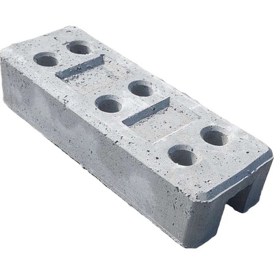 Betonový podstavec se 6-ti otvory