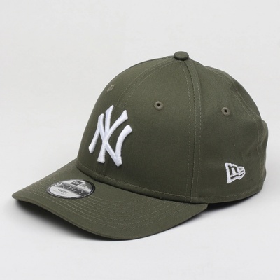 New Era 9FO League Essential MLB New York Yankees New Olive/White
