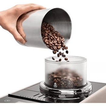 Image 1 of DeLonghi Rivelia EXAM440.55