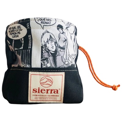 SIERRA Climbing Cube Comic B/W