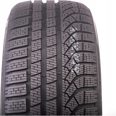 Pirelli P Zero Winter 245/40 R18 97V