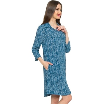 Домашна риза в тюркоазен цвят с ефектен десен