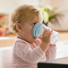 Nuk hrnček s viečkom 230ml Magic Cup blue