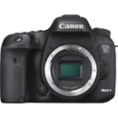 Canon EOS 7D Mark II + EF-S 18-135mm IS USM + EF 85mm USM