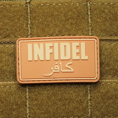 JACKETS TO GO Nášivka INFIDEL plast DESERT