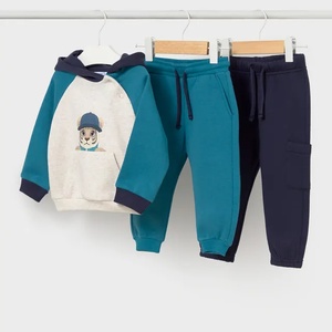 Mayoral Детски ВАТИРАН комплект Mayoral от три части за момче - Суитшърт с качулка и тигърче и две долнища