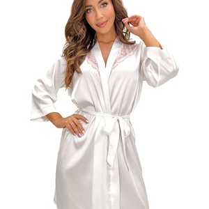 Donna Дамски къс халат модел 228621 Donna