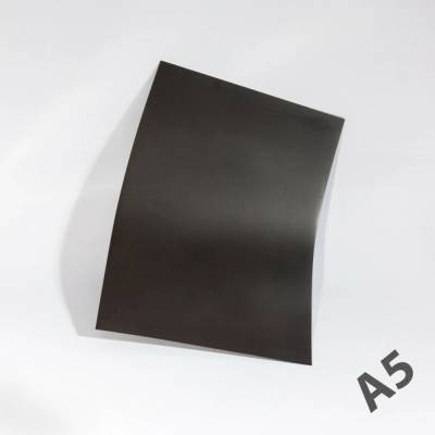 Vyrobce Magnetická fólie A5 (210x148 mm) 1mm - černá - bez povrchové úpravy