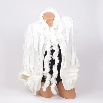 Image 1 of Нежно бяло болеро с волани