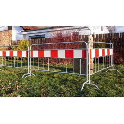 Oceľová mobilná zábrana s výstražným pruhom z obyčajnej fólie, dĺžka 2,5 m, priemer rúrok 22 mm