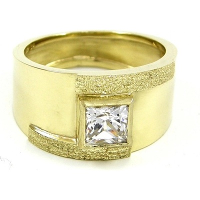 Masivní zlatý prsten se zirkonem 0010