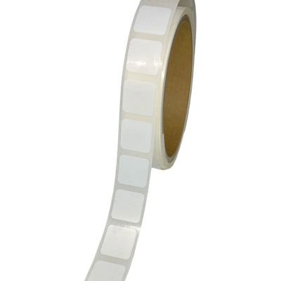 Plastová Etiketa 15 mm x 15 mm, Polypropylén, Biela, Dutinka 76 mm,10000 ks/kotúč, Permanentné lepidlo, Priemer kotúča 182 mm