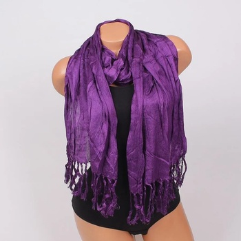 Image 1 of Дамски шал в лилаво с ресни