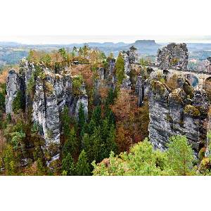 DIMEX ART Флизелинов фототапет живописна гледка към скали 375 x 250 см
