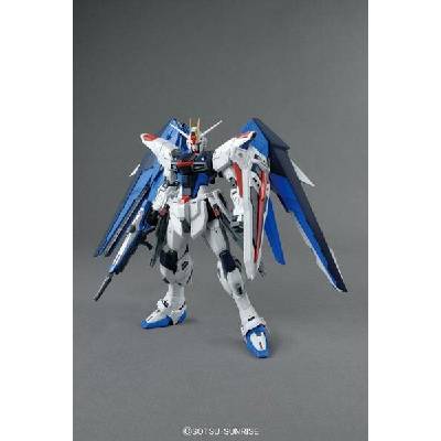 Bandai Mobile Suit Gundam SEED Freedom Gundam Ver.2.0 Plastic Model MG / 1:100