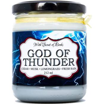 With Scent of Books Ароматна свещ Отмъстителите - Бог на Гръмотевиците, 212 ml (GOD OF THUNDER 212 ml)