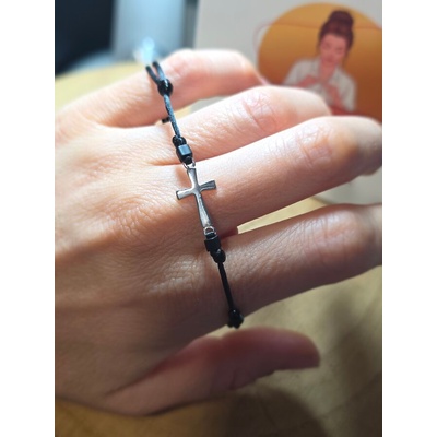 Kathryn' s bracelets Гривна с Кръст от Бяло Злато и Черен Конец за Мъж (КБЗ2)