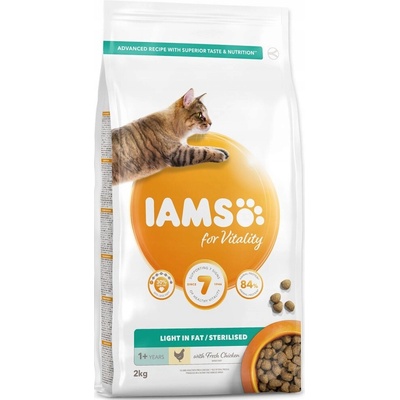 IAMS Light Sterilised s kuracím mäsom 2 kg