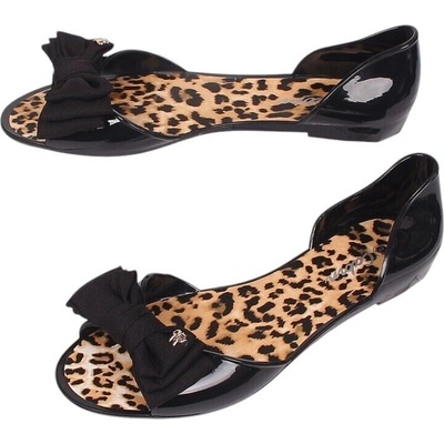 Летни силиконови обувки в черно с панделка