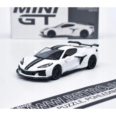 Mini GT Chevrolet Corvette Z06 2023 RHD Artic White 1:64