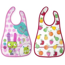 Interbaby Podbradník umývateľný 2 ks Velkro 42x44 cm madame