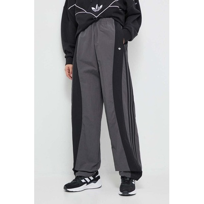 adidas Originals Спортен панталон adidas Originals в сиво с десен (II5648)