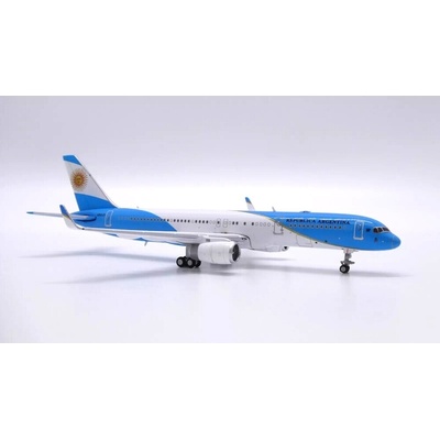 JC Wings B757-256WL Presidencia de la Nación Argentina NamedIslas Malvinas Argentina 1:400