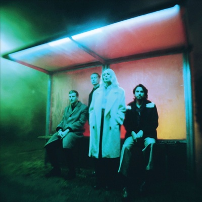 Wolf Alice - Blue Weekend (US Version) (LP) (194398406114)