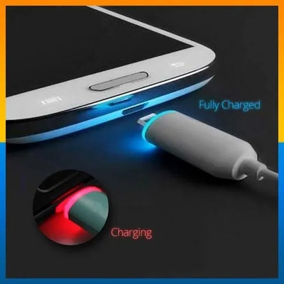 Светещ Smart LED Lightning Data Cable за iPhone