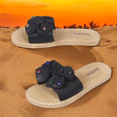 Ежедневни чехли в черно с панделка и цветни камъчета