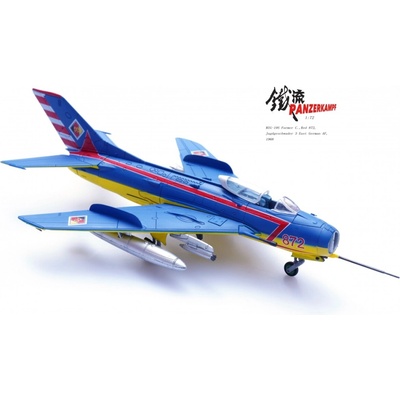 Panzerkampf MiG-19S Farmer C Red 872 Jagdgeschwader 3 East German AF 1968 1:72