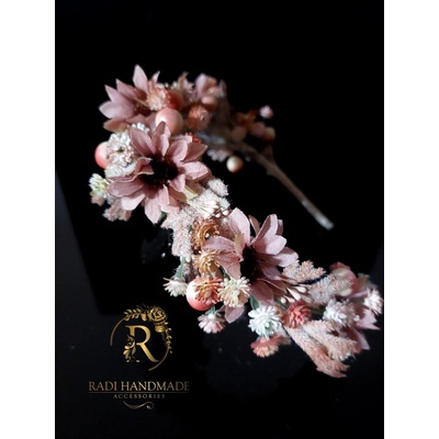 Radi handmade Дизайнерска диадема с розови маргаритки (579)