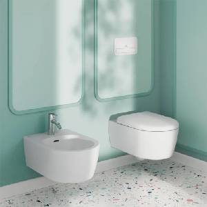 Villeroy & Boch Комплект окачена тоалетна чиния Villeroy&Boch Skyla Combi-Pack Rimless TwistFlush със седалка softclose, бяло Stone CeramicPlus (5656CLRW)