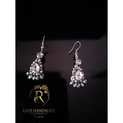 Radi handmade Обеци със сребристи кристали и камъни (252-Рћ)