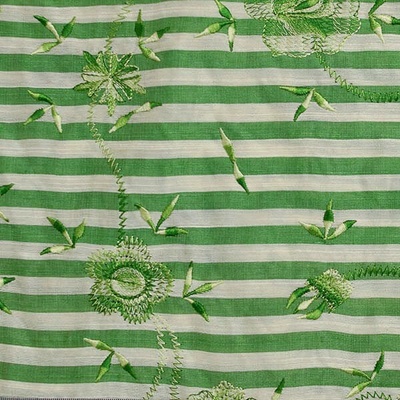 Šatovka 07626, zelenobílý pruh, výšivka š.130