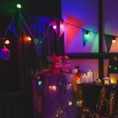 DECOLED LED žiarovka, červená, pätica E27