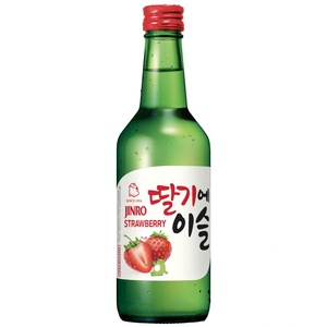 HiteJinro Jinro Корейска напитка Soju Strawberry Ягода 350 мл